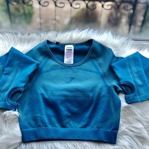Geo Seamless Long sleeve crop top